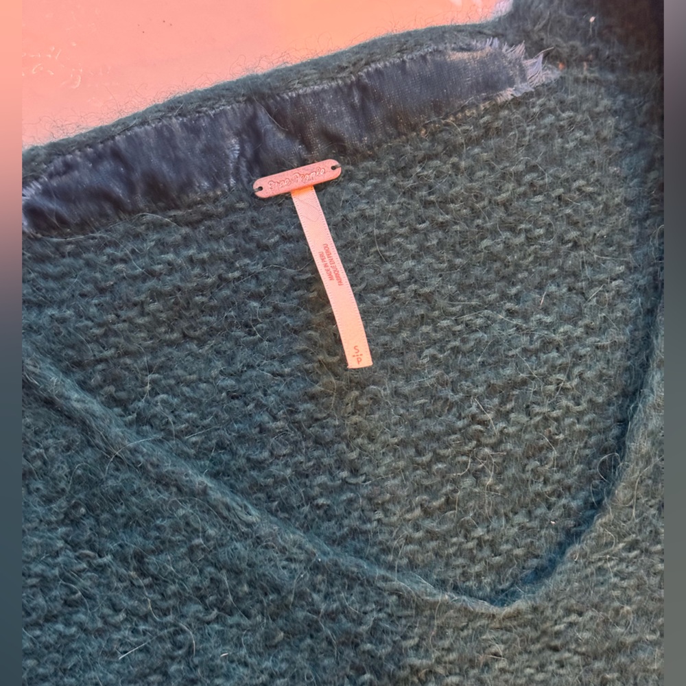 Free People All Mine V-Neck Sweater – Teal, Size Small - Picture 3 of 4